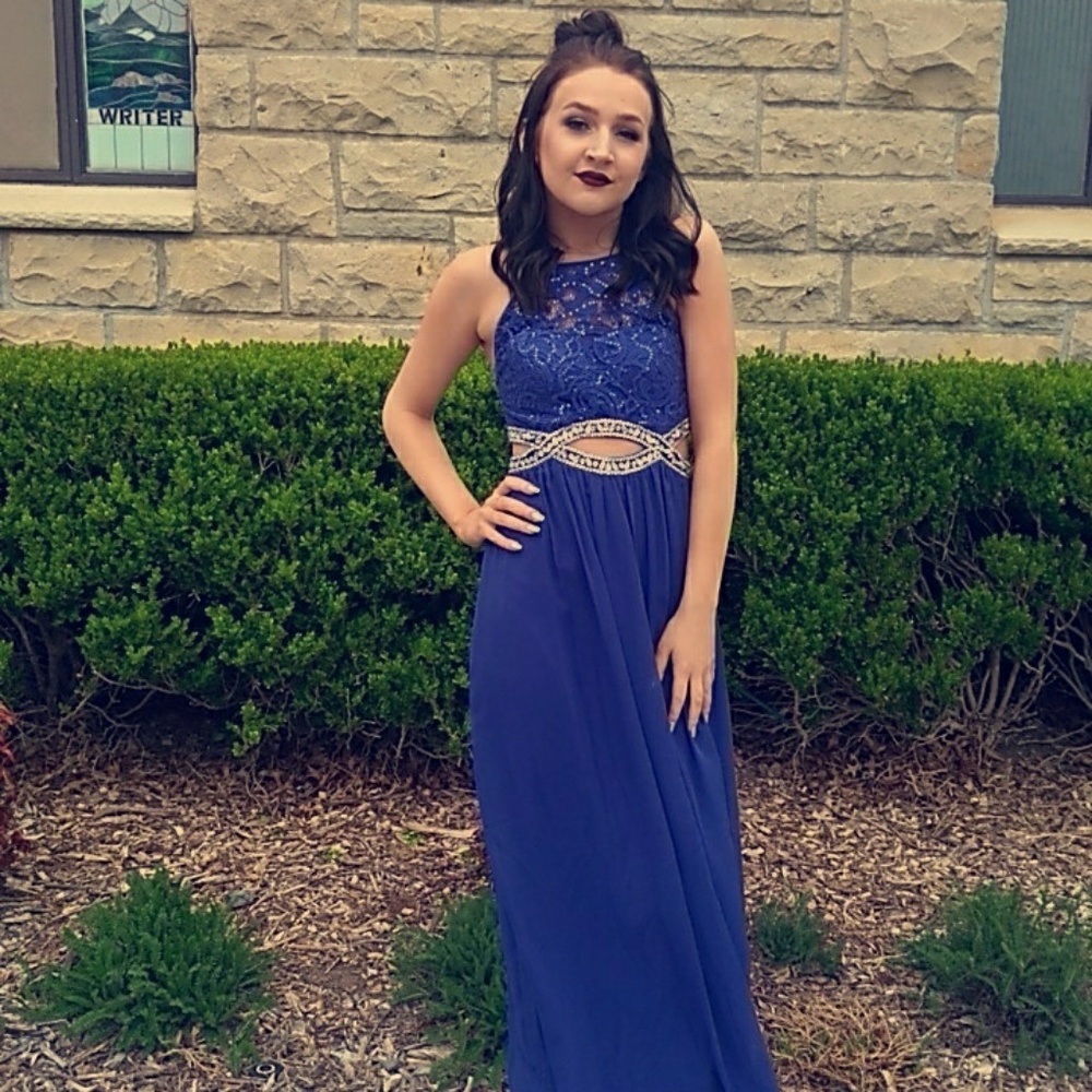 Blue prom dress
